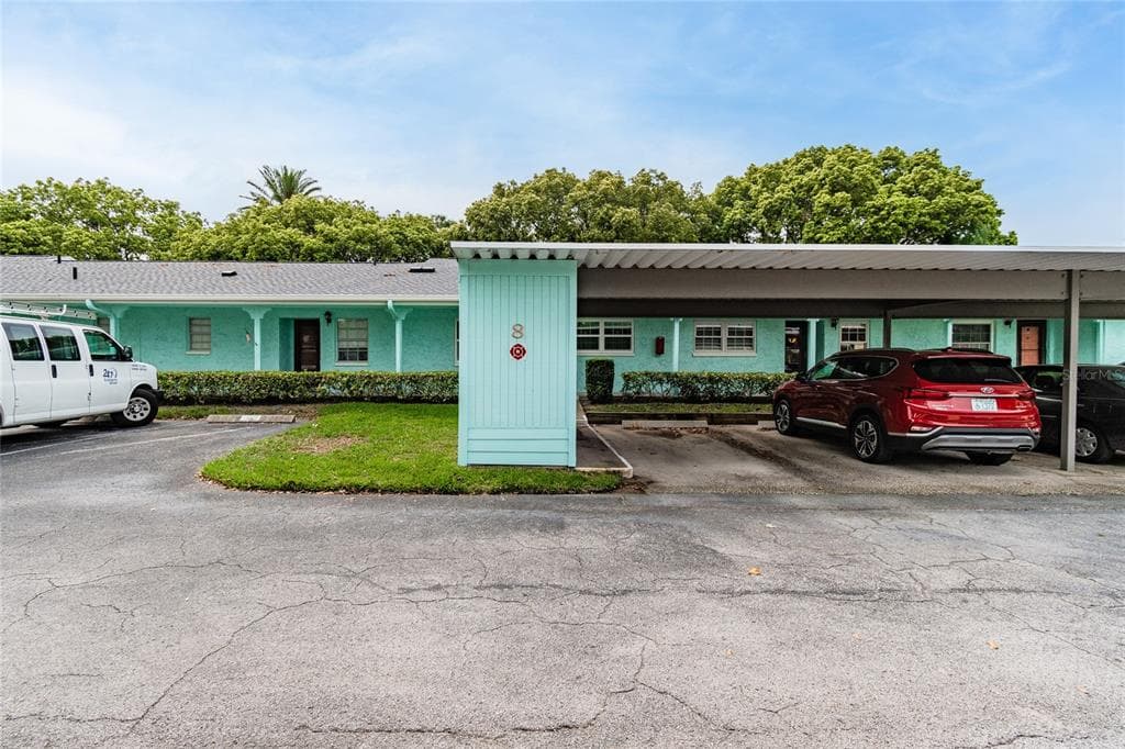 2465 NORTHSIDE DRIVE UNIT 807 CLEARWATER, FL 33761