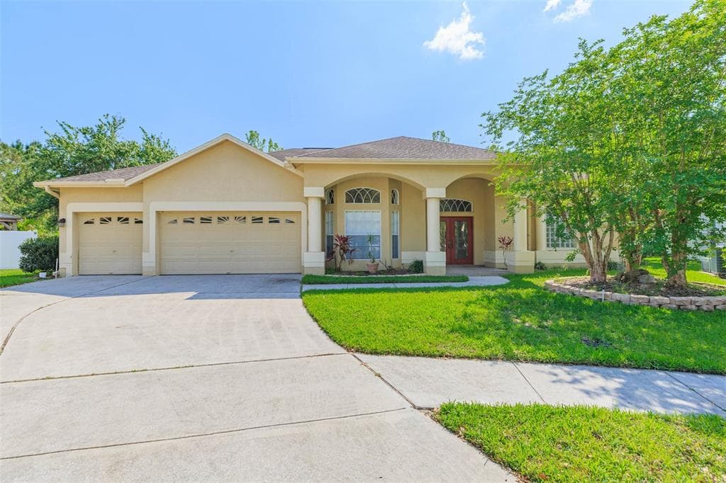 1229 HIGHWOOD PLACE WESLEY CHAPEL, FL 33543
