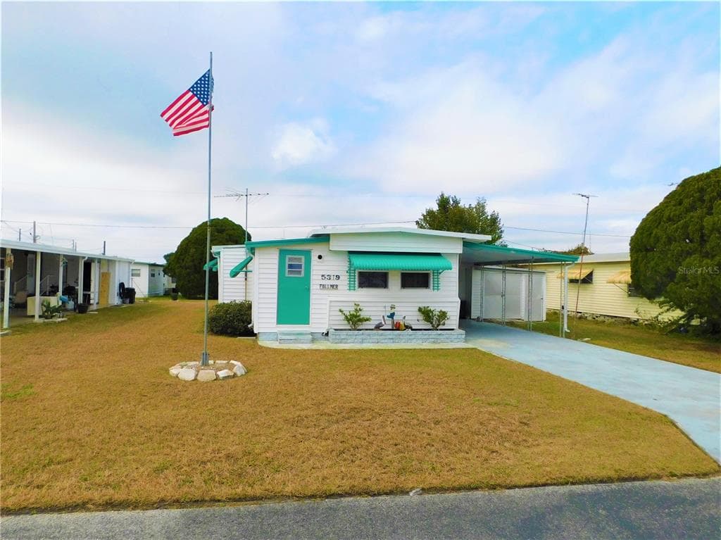 5319 MARY STREET ZEPHYRHILLS, FL 33542
