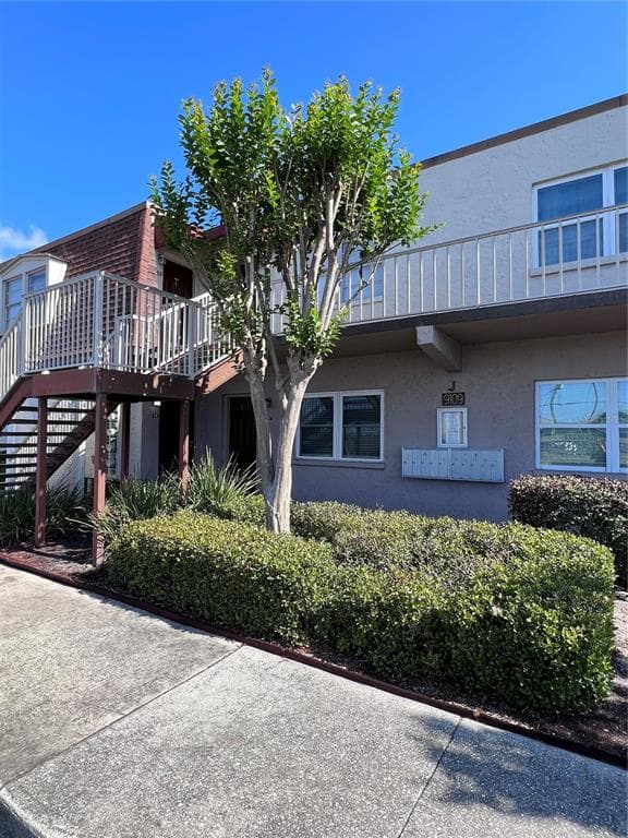 9109 W HILLSBOROUGH AVENUE UNIT J107 TAMPA, FL 33615