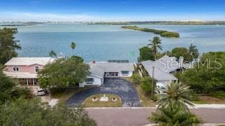 3200 SUNSET DRIVE N