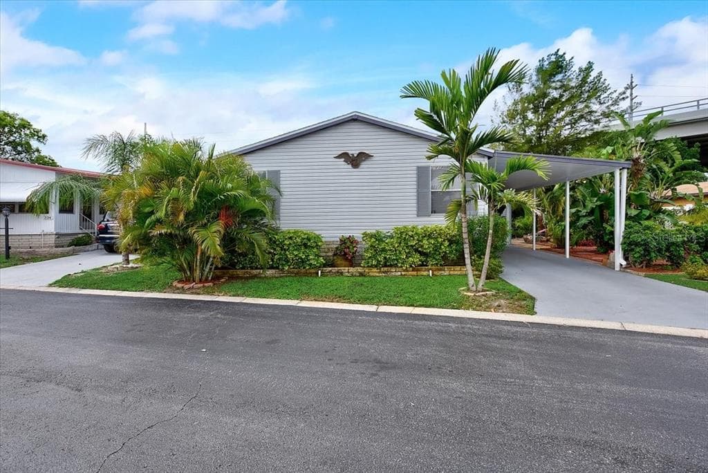 9790 66TH STREET N UNIT 333 PINELLAS PARK, FL 33782