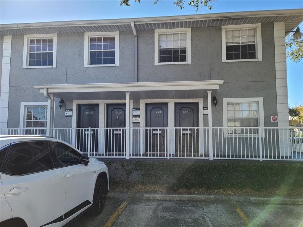 4828 W GANDY BOULEVARD UNIT B26 TAMPA, FL 33611