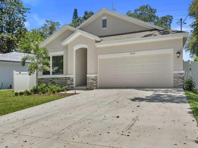 1235 NEW YORK AVENUE DUNEDIN, FL 34698