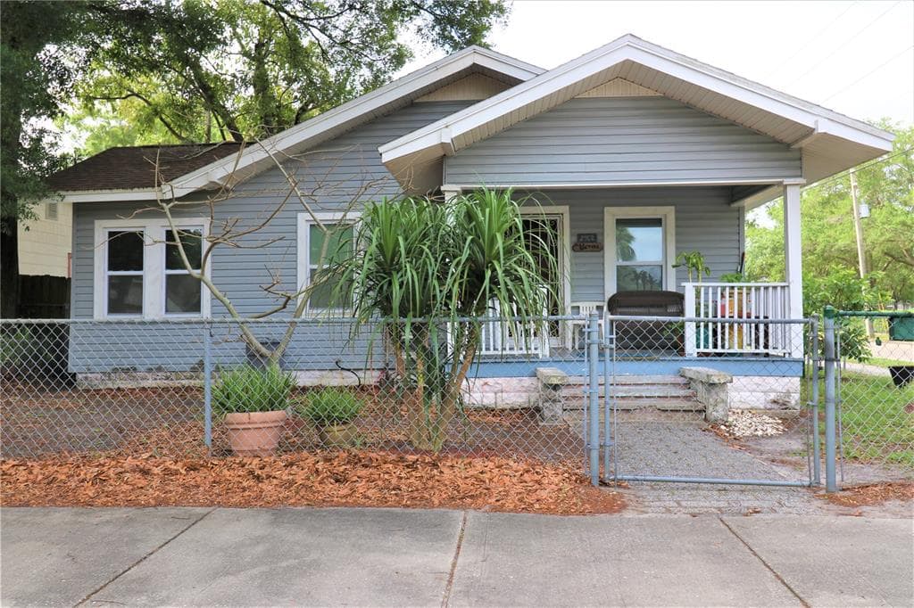 2962 2ND AVENUE S ST PETERSBURG, FL 33712