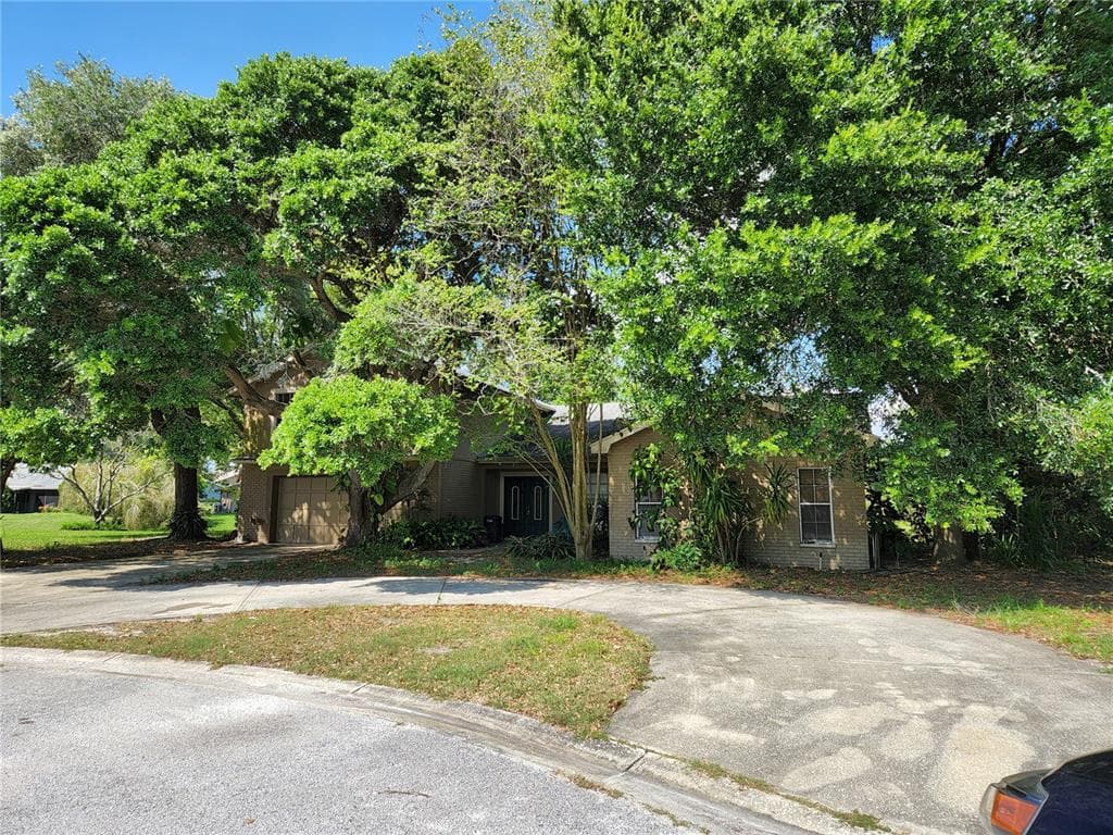 12813 CHARTER OAK WAY