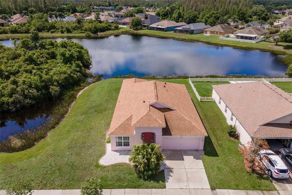 31124 HANNIGAN PLACE WESLEY CHAPEL, FL 33543