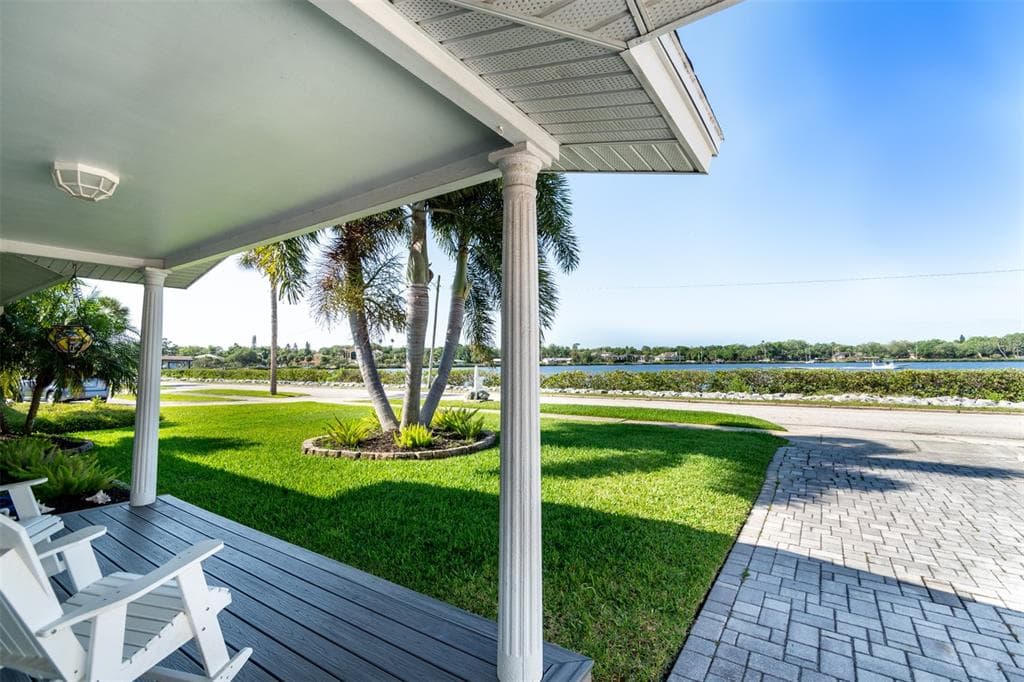 411 S SPRING BOULEVARD TARPON SPRINGS, FL 34689