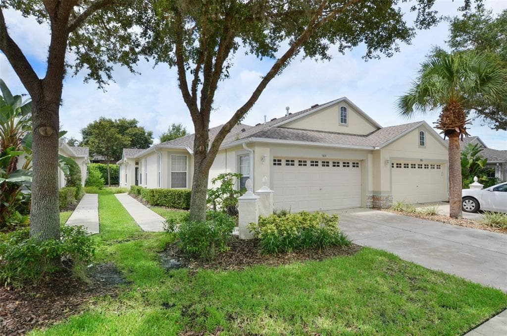 5814 PHOEBENEST DRIVE LITHIA, FL 33547