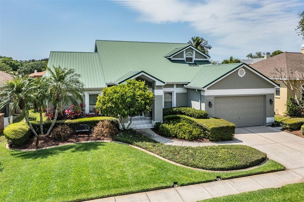 6088 LONG BAYOU WAY N ST PETERSBURG, FL 33708