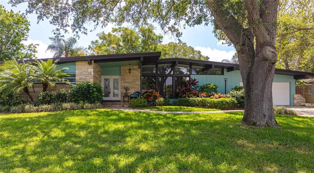 1733 WINFIELD ROAD S CLEARWATER, FL 33756