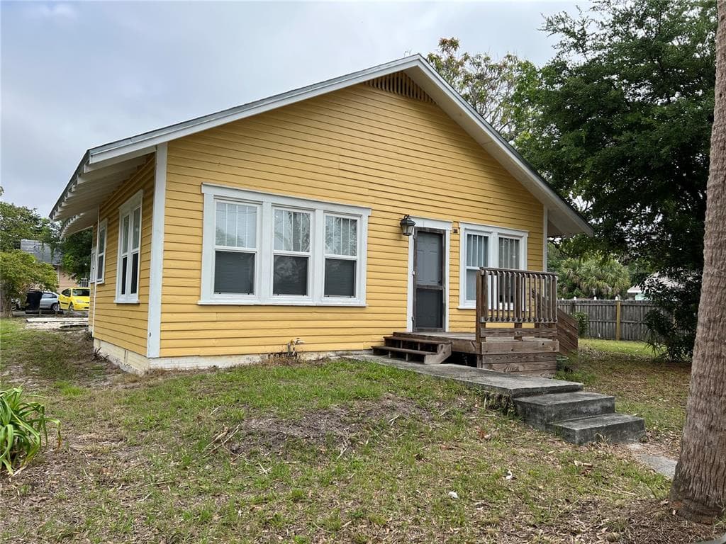 4105 18TH AVENUE S ST PETERSBURG, FL 33711