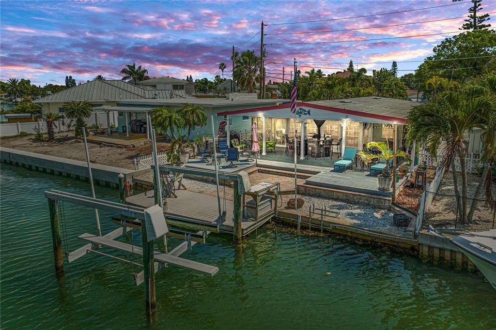 14803 N BAYSHORE DRIVE MADEIRA BEACH, FL 33708