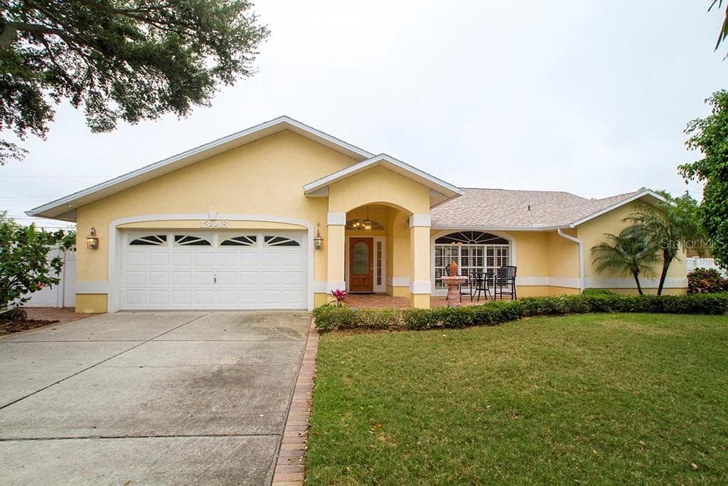 13448 MONALEE AVENUE SEMINOLE, FL 33776