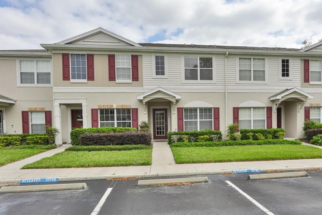 15792 FISHHAWK FALLS DRIVE LITHIA, FL 33547