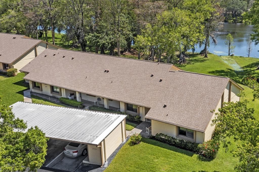2521 OAKLEAF LANE UNIT 28D CLEARWATER, FL 33763