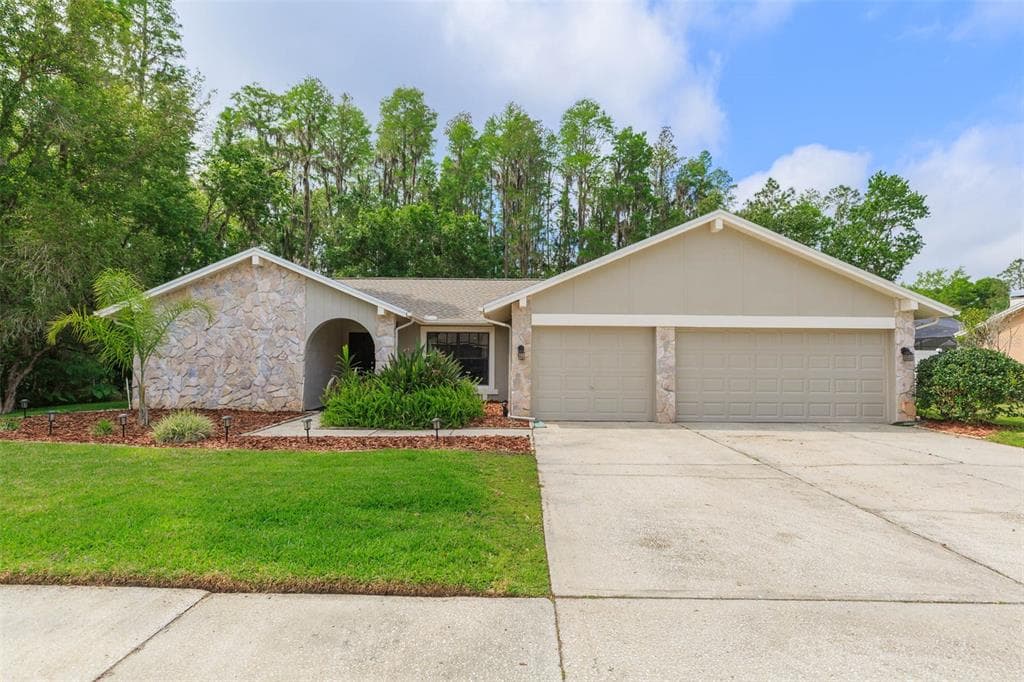 5832 ROSEMERE DRIVE PALM HARBOR, FL 34685