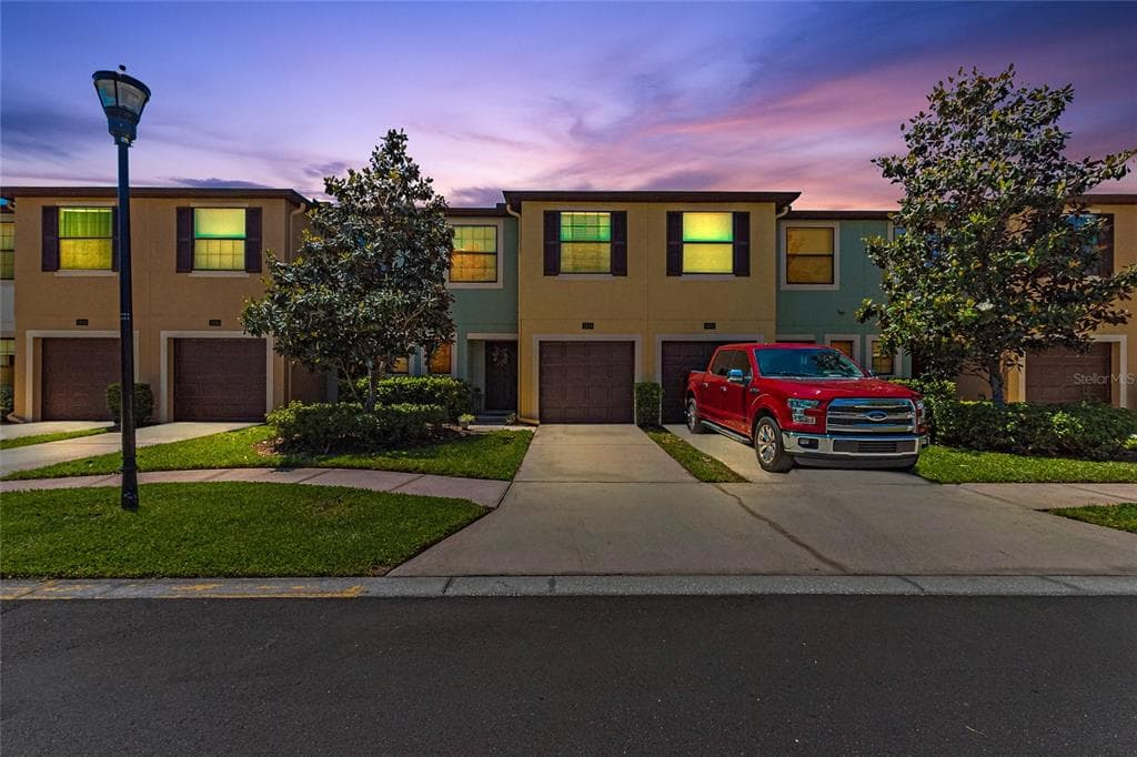 2418 EDGEWATER FALLS DRIVE BRANDON, FL 33511