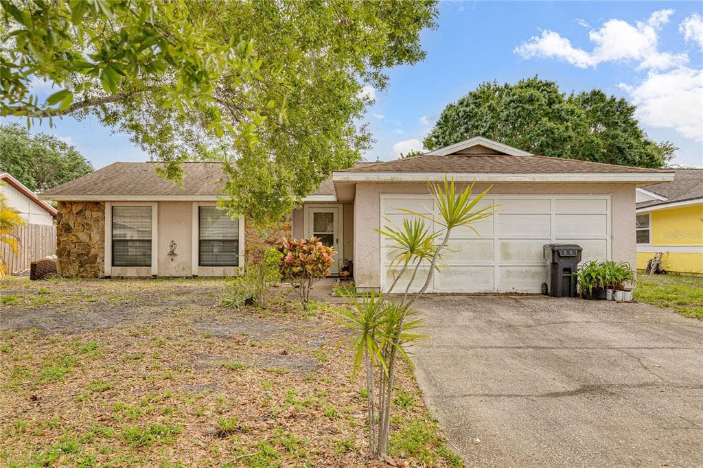653 TIMBER BAY CIRCLE E OLDSMAR, FL 34677