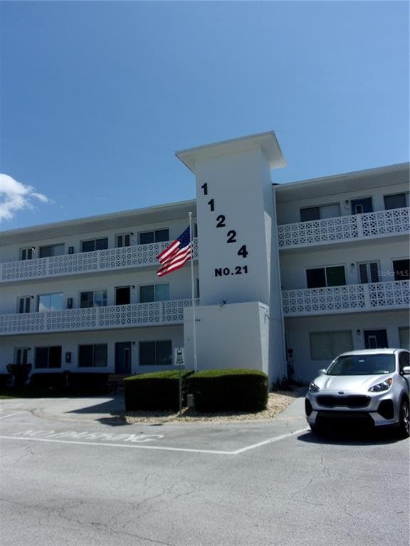 11224 82ND AVENUE UNIT 210 SEMINOLE, FL 33772