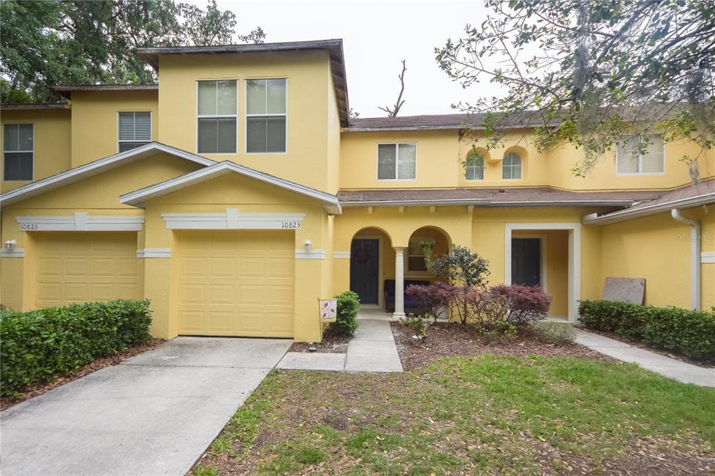 10823 GREAT CARLISLE COURT RIVERVIEW, FL 33578