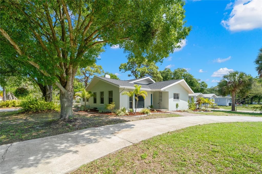 2039 ANASTASIA WAY S ST PETERSBURG, FL 33712