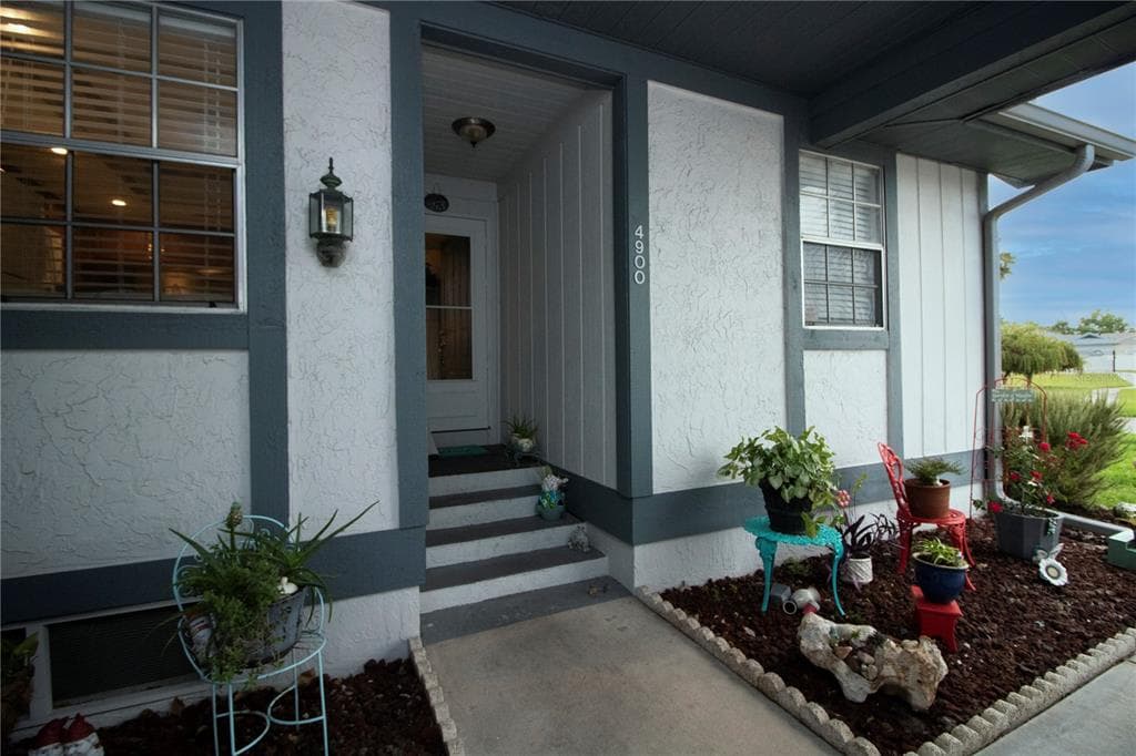 4900 NEW ENGLAND BOULEVARD UNIT 4F NEW PORT RICHEY, FL 34652