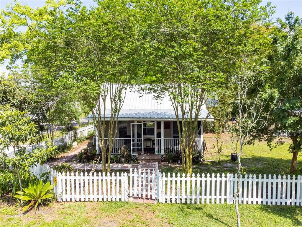 5050 17TH STREET ZEPHYRHILLS, FL 33542