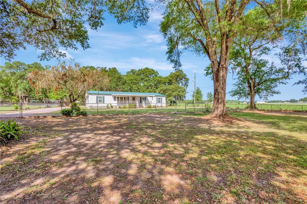 1042 BLANKENSHIP ROAD DOVER, FL 33527
