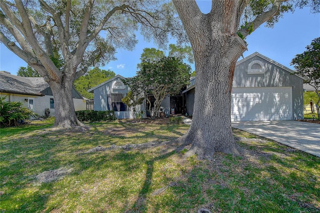 2945 LONGBROOKE WAY CLEARWATER, FL 33760
