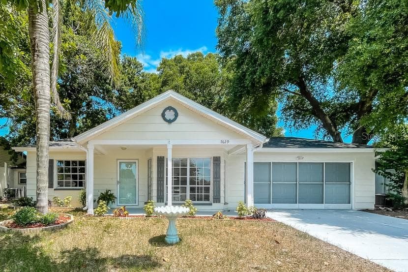 7629 BRAMBLEWOOD DRIVE PORT RICHEY, FL 34668
