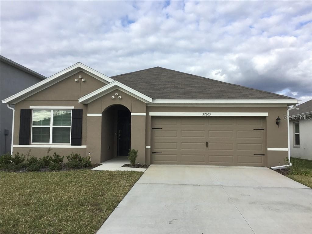 32603 BROOKS HAWK LANE WESLEY CHAPEL, FL 33543