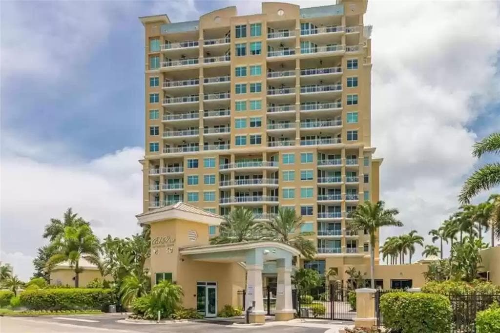 140 RIVIERA DUNES WAY UNIT 903 PALMETTO, FL 34221