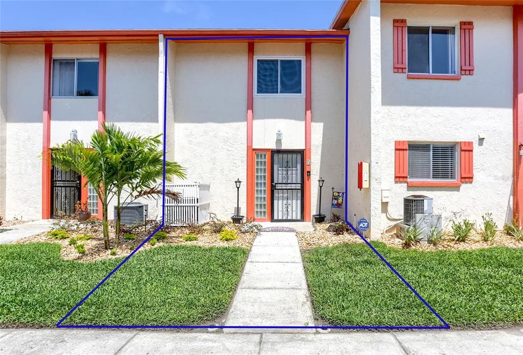 5812 16TH LANE S UNIT 2 ST PETERSBURG, FL 33712