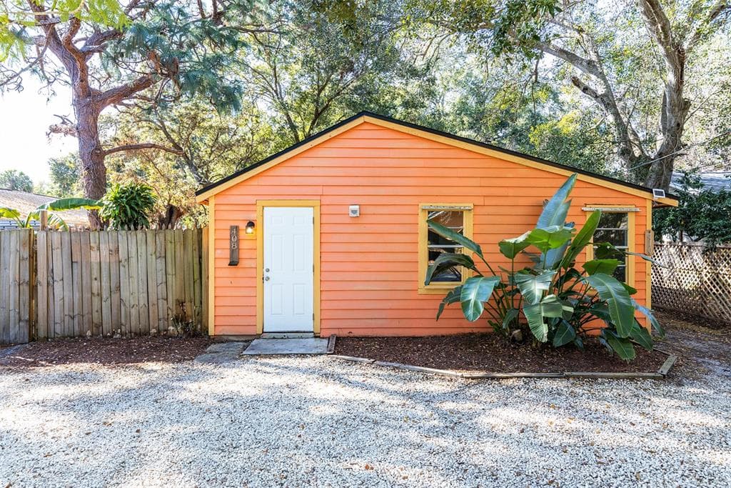 408 3RD AVENUE DUNEDIN, FL 34698