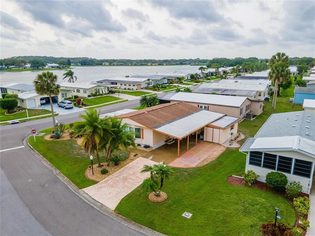 8518 IMPERIAL CIRCLE PALMETTO, FL 34221