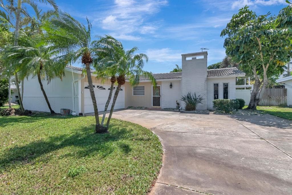 6947 S SHORE DRIVE S SOUTH PASADENA, FL 33707