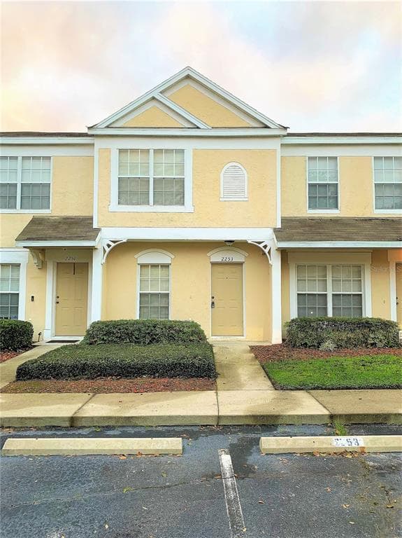 2253 LAKE WOODBERRY CIRCLE BRANDON, FL 33510