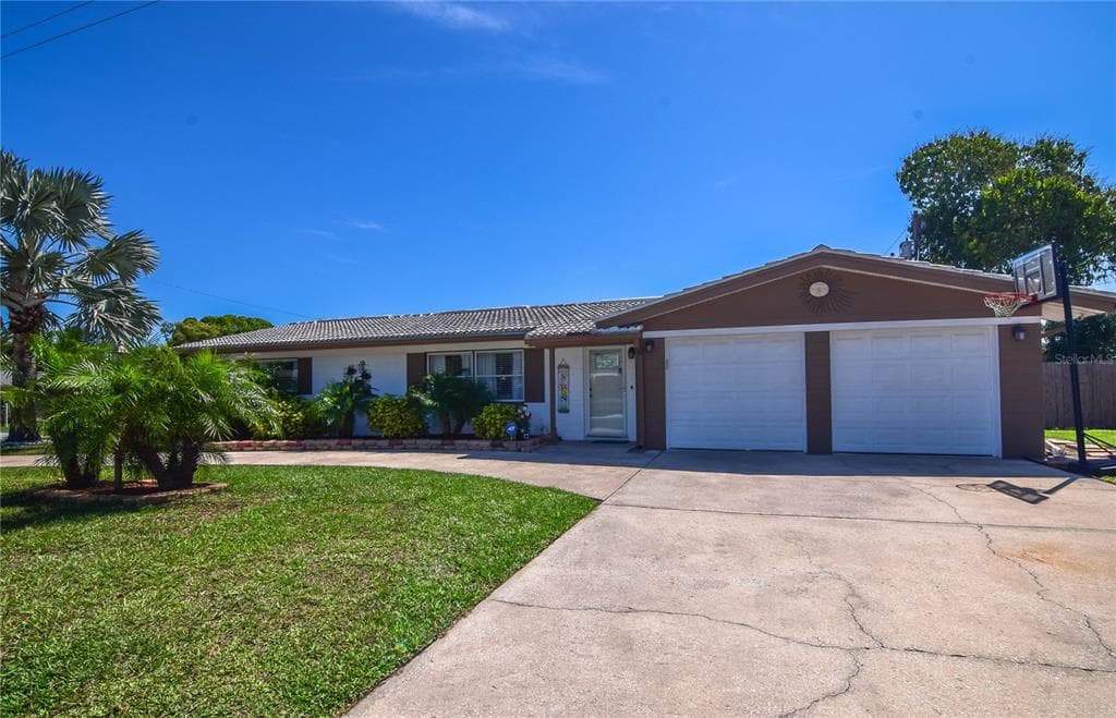 8199 115TH STREET SEMINOLE, FL 33772