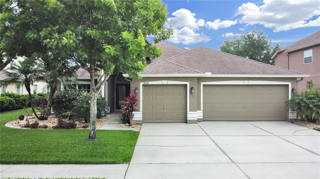 4552 POINTE O WOODS DRIVE WESLEY CHAPEL, FL 33543