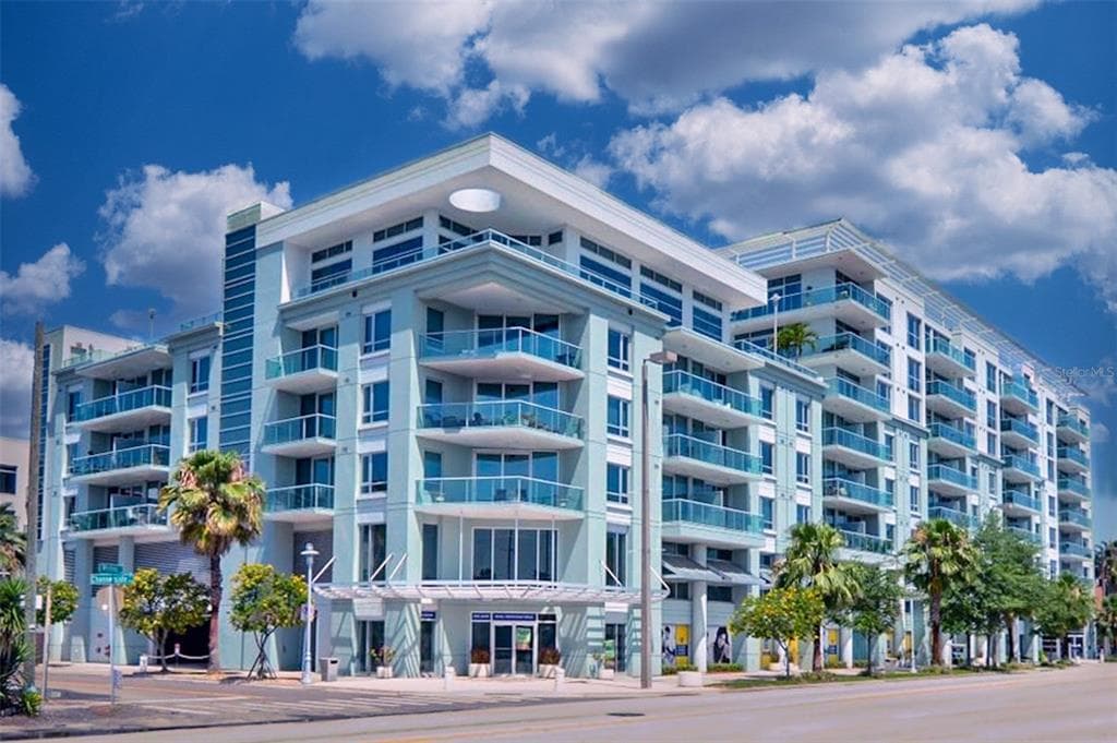 111 12TH STREET N UNIT 1306 TAMPA, FL 33602