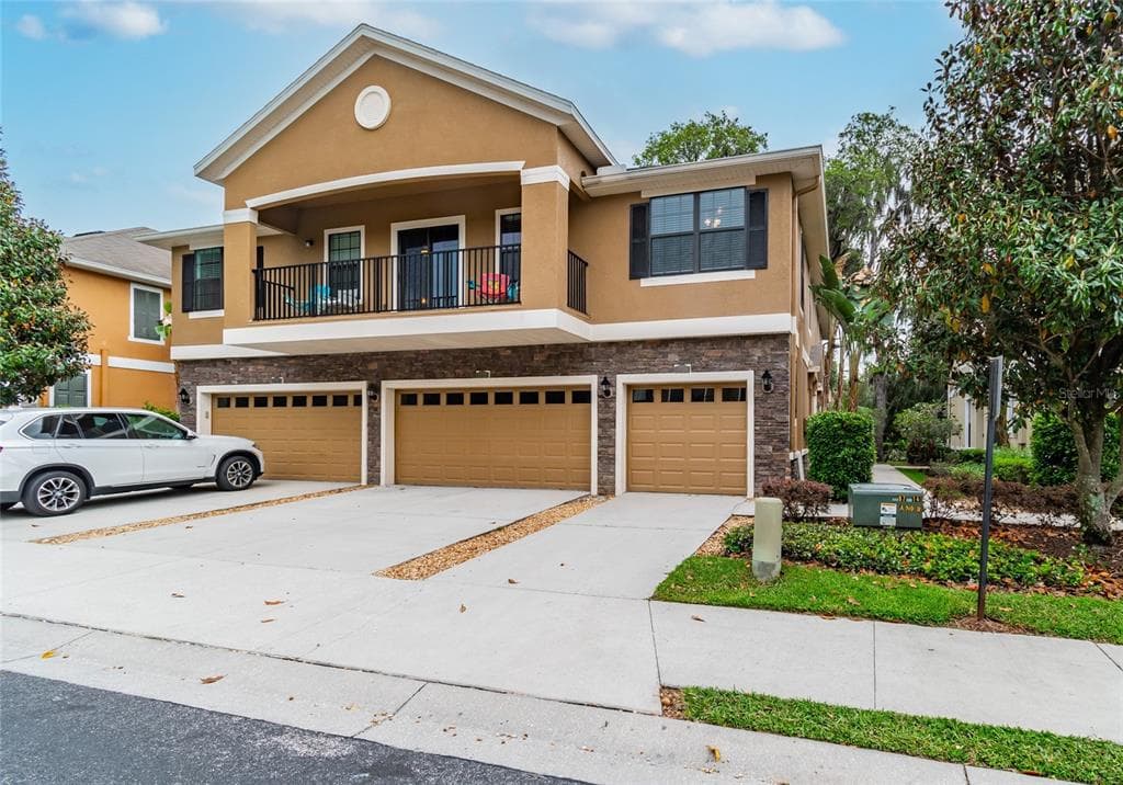 5726 KINGLETHILL DRIVE LITHIA, FL 33547
