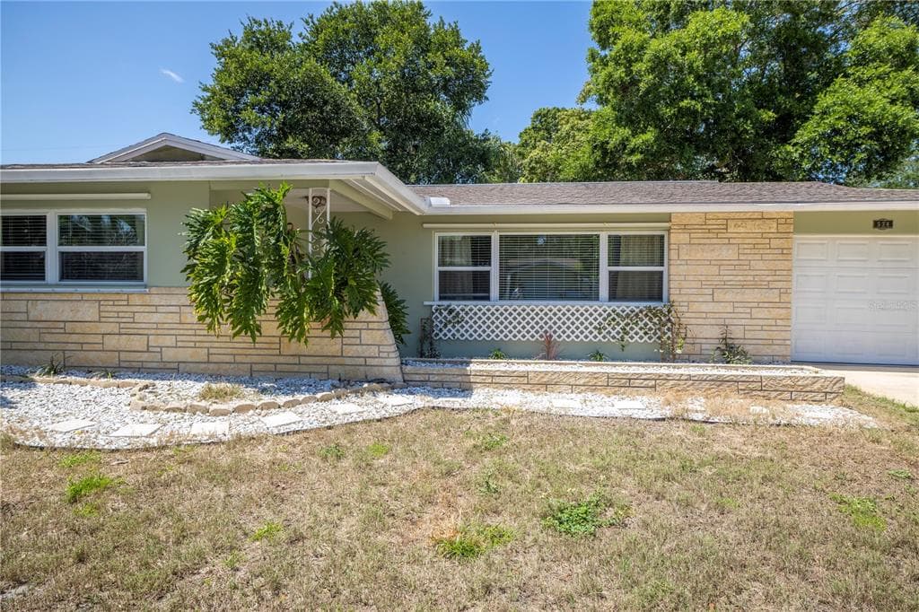 534 HILLCREST DRIVE LARGO, FL 33771