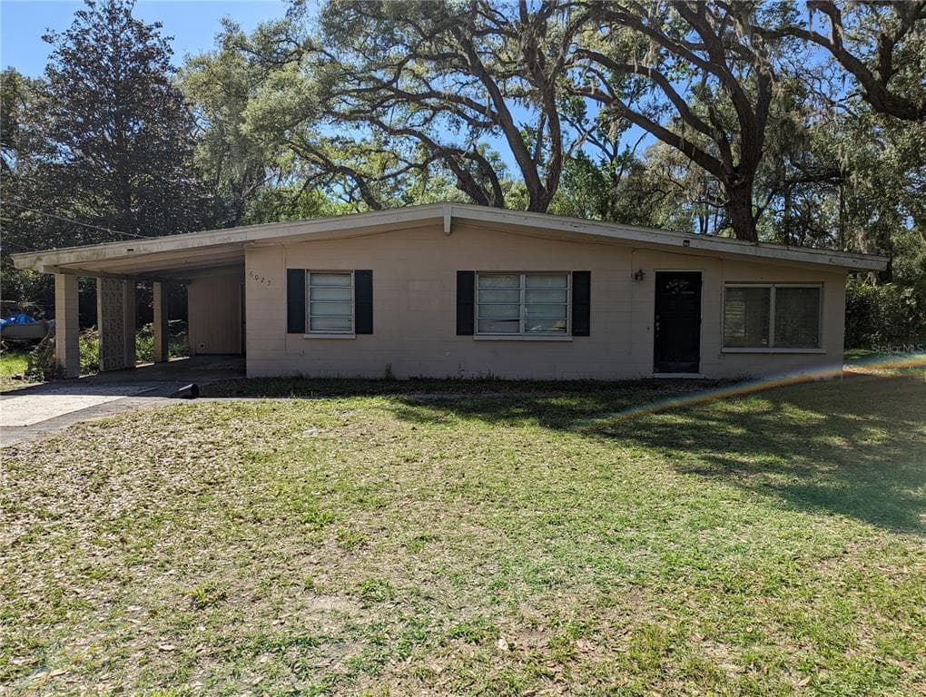 6025 LEISURE STREET DADE CITY, FL 33523