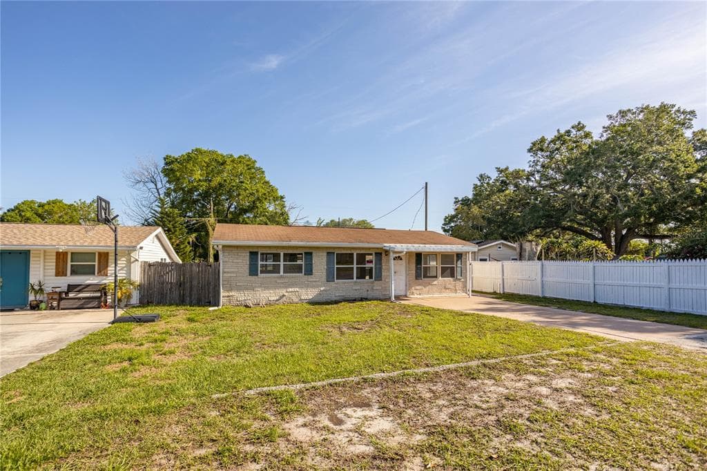 4221 58TH AVENUE N ST PETERSBURG, FL 33714