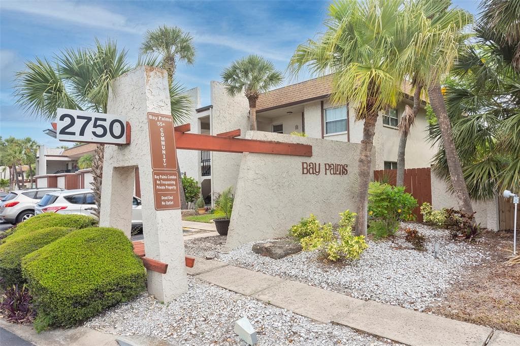 2750 E BAY DRIVE UNIT 8A LARGO, FL 33771