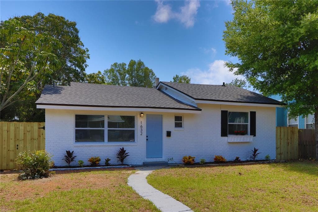 1632 20TH AVENUE S ST PETERSBURG, FL 33712