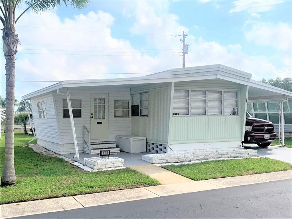 2000 E BAY DRIVE UNIT 168 LARGO, FL 33771