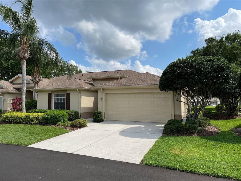 1947 ACADIA GREENS DRIVE UNIT 1947 SUN CITY CENTER, FL 33573