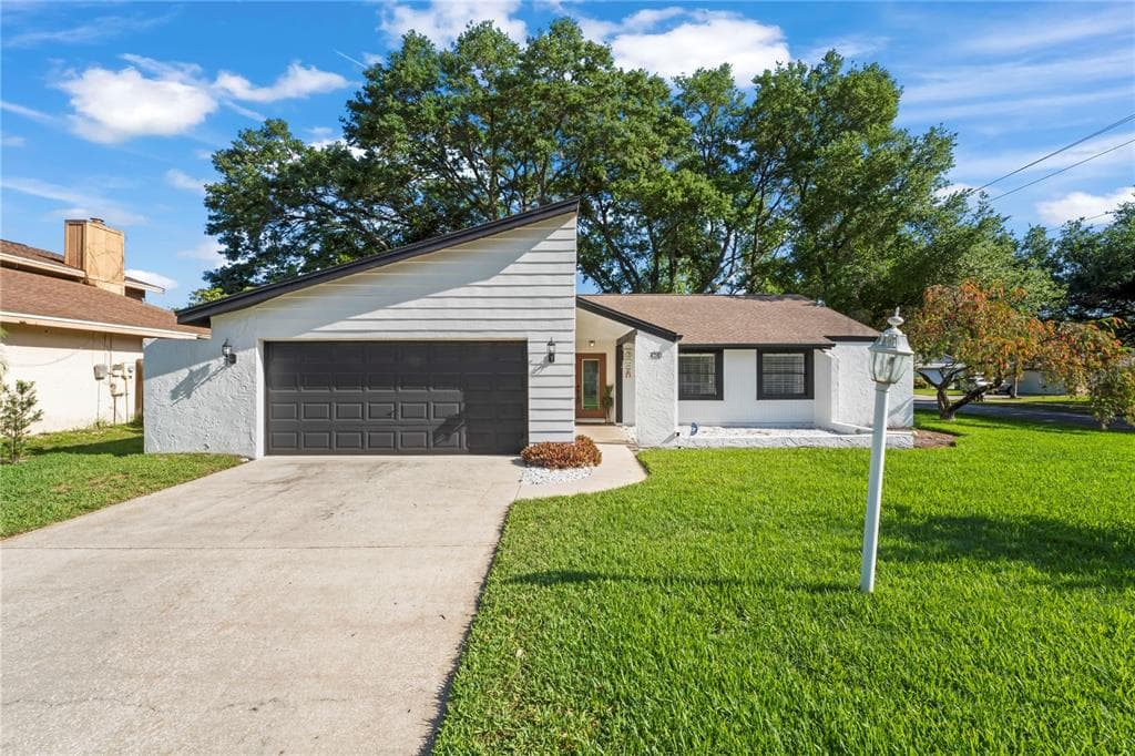 4701 GRAINARY AVENUE TAMPA, FL 33624